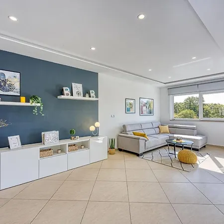 Brijona Villa Tinjan