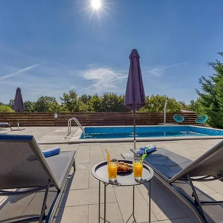 Villa Rita With Private Pool